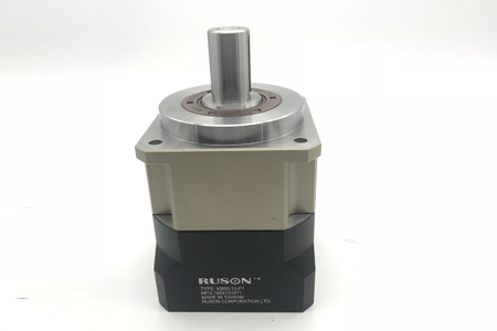 如何減少行星減速機內(nèi)部腔體的壓力？